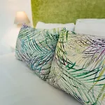 Lalitana Center Apartment